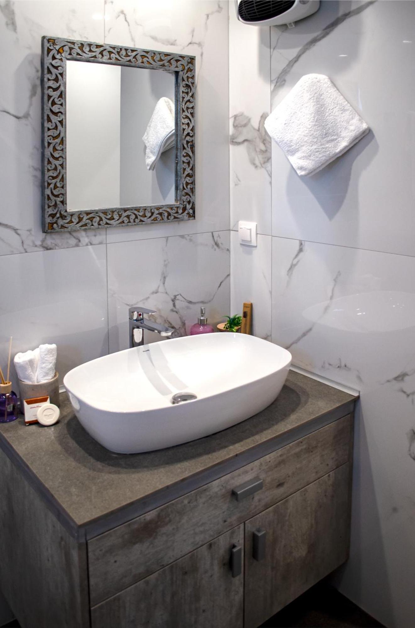 Homey Comfort Apartments Athens Ngoại thất bức ảnh